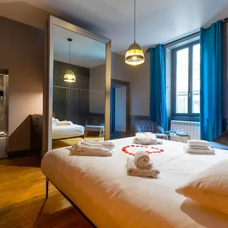 Heritage Et Privative Avec Jacuzzi Et Sauna Hyper Centre 아파트